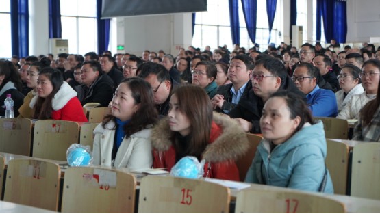 “智能助教”赋能乡村教师贵州锦屏启动洋葱学园数字化教育应用培训(图2)